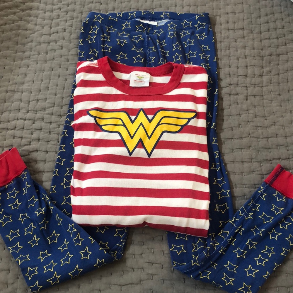 Hanna Andersson Superwoman PJs (12)